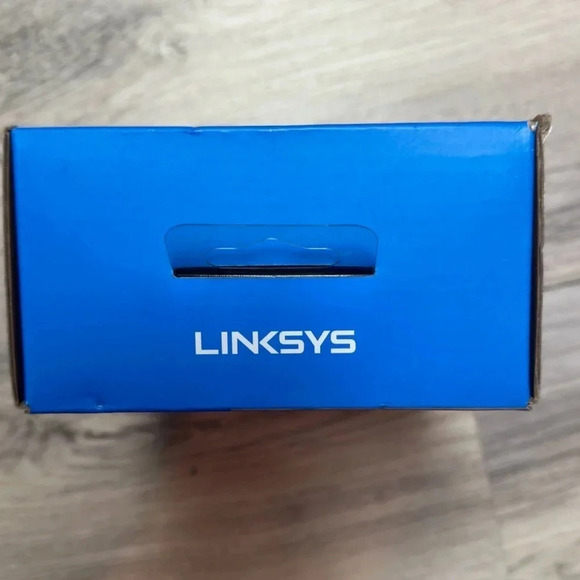 Linksys WiFi Extender (AC1900); RE7000 Brand new never opened - Picture 3 of 8